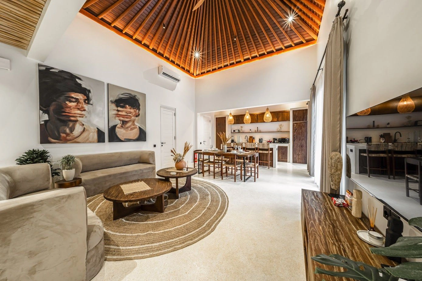 Вилла в отличном районе в центре Бали