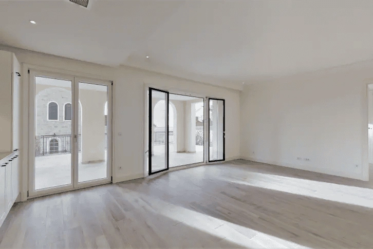 Просторная квартира 2+1 в Lustica