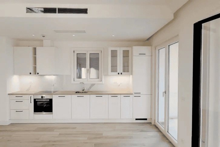 Просторная квартира 2+1 в Lustica