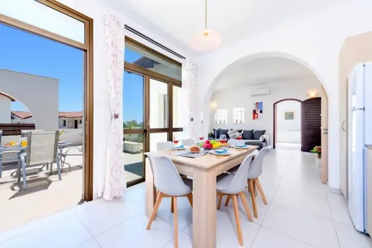 Красивый бунгало с видом на море в Айя Текла, Кипр