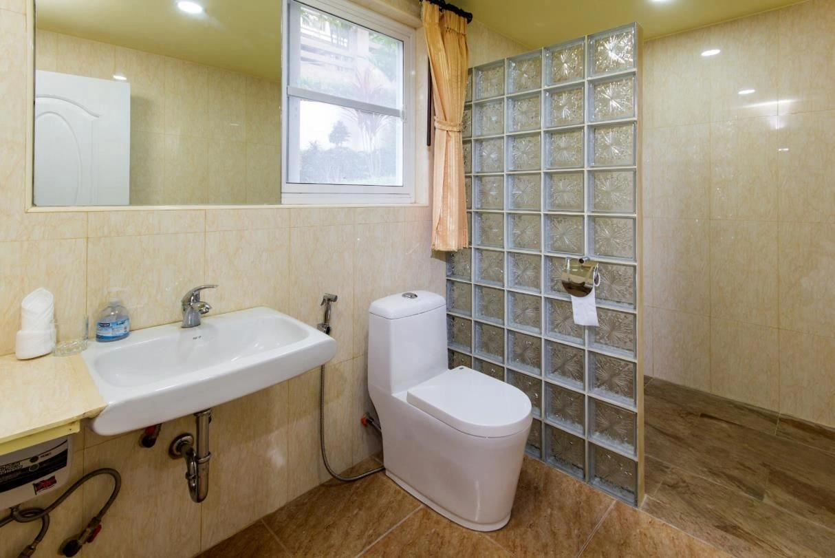 Панорамная вилла 4+2 с большим участком и бассейном