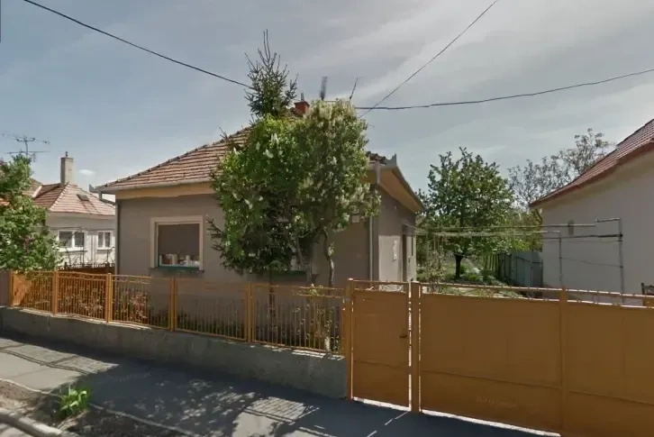 Дом с большим садом и виноградником на реке Дунай, Словакия