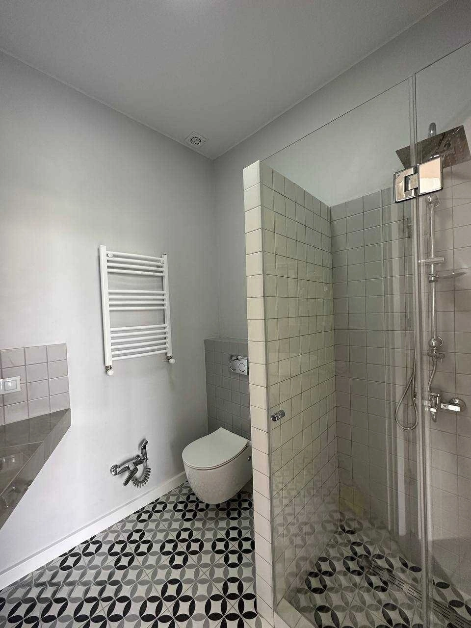 Четырехкомнатная квартира в Тбилиси с панорамным видом