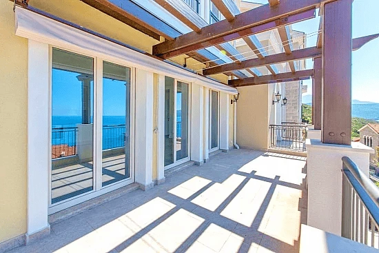 Квартира 1+1 в элитном комплексе Лютика-Бей