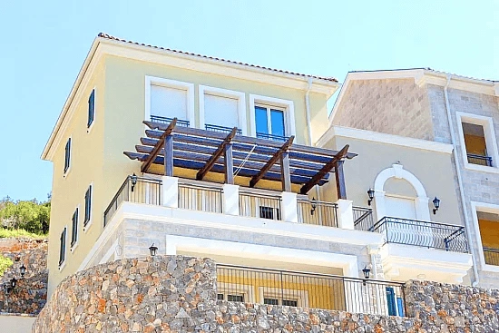 Квартира 1+1 в элитном комплексе Лютика-Бей