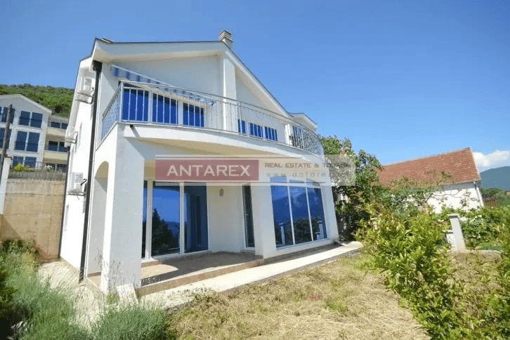 Великолепная вилла 143 м2 с панорамным видом на залив