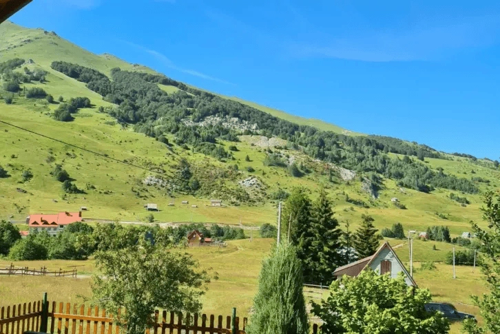 Уютный деревянный дом 2+1 в Колашине, Черногория
