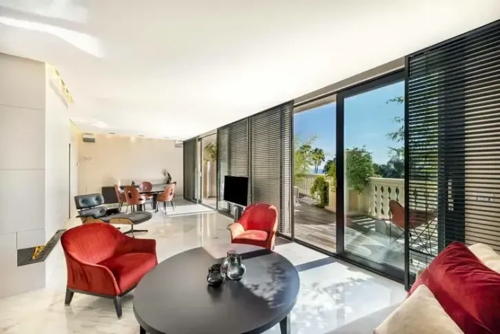 Меблированная квартира площадью 270 м2 с садом в Villa del Sole, Монако