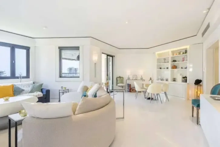 Элитная квартира 3+1 с парковкой в Монако