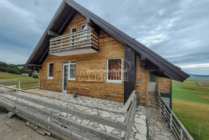 Дом с четырьмя спальнями у склонов в Колашине, Черногория