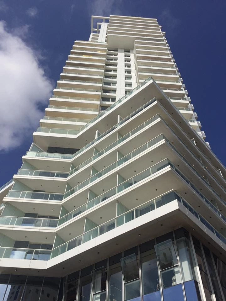 Просторная квартира с террасой и видом в Нетании, Израиль