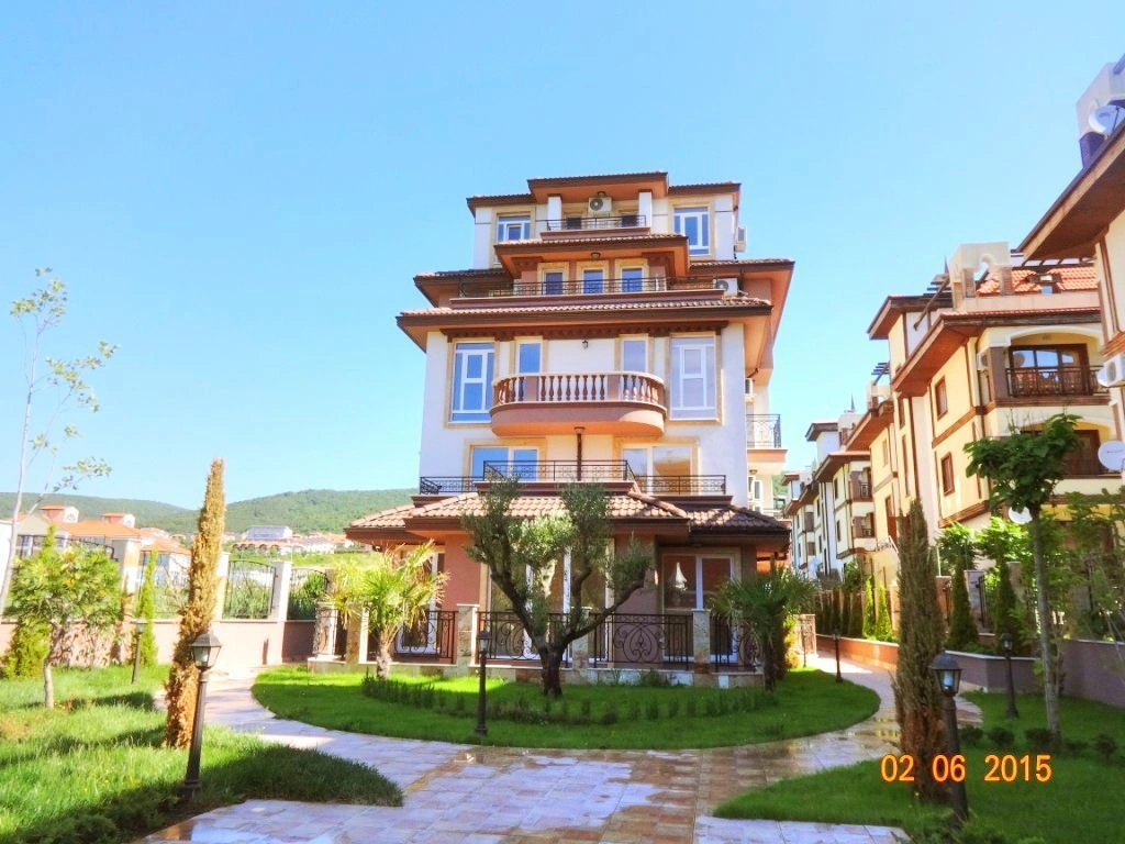 Furnished apartment in a modern complex of St. Vlas, Bulgaria