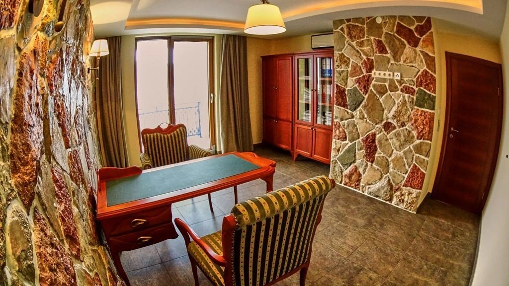 Элитарный особняк 663 м2 в Будве