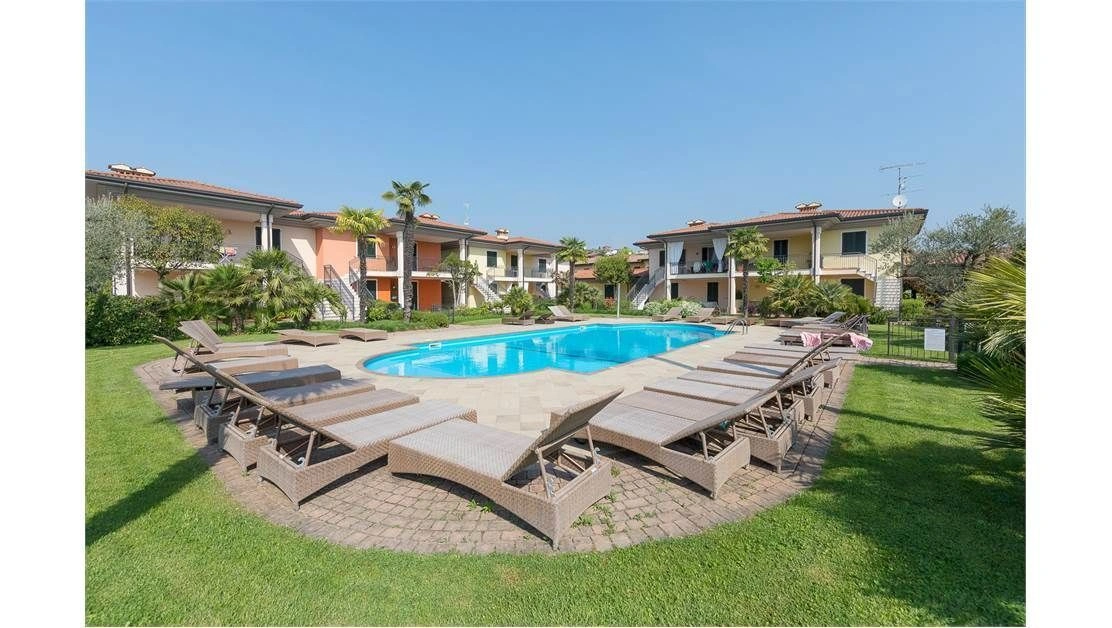 Небольшая вилла рядом с озером Гарда