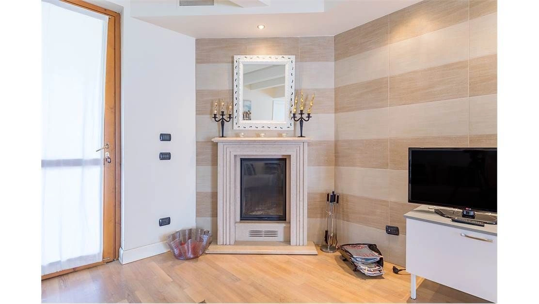 Небольшая вилла рядом с озером Гарда