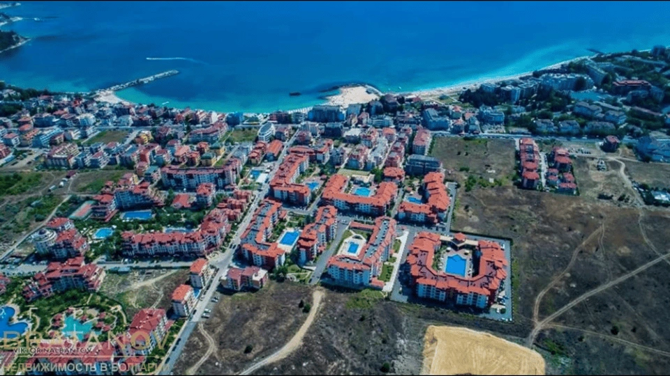 Квартира 1+1 с мебелью в Несебре, Болгария