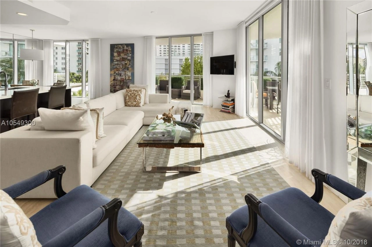 Квартира с продуманной планировкой в престижном районе Майами, США