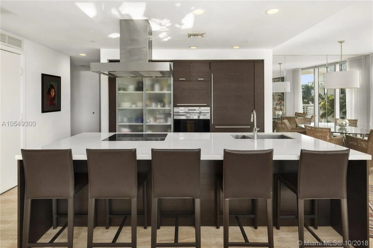 Квартира с продуманной планировкой в престижном районе Майами, США