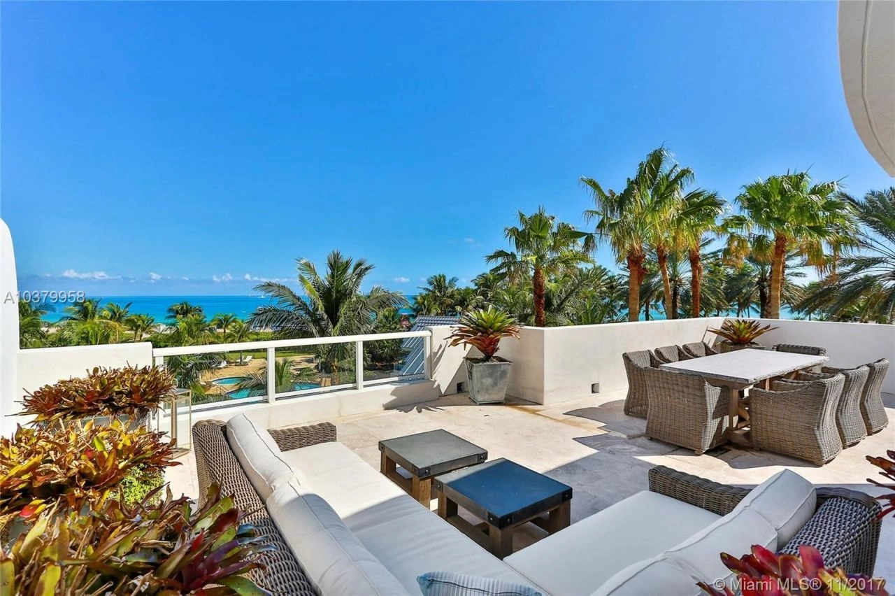 Роскошный таунхаус в Майами в нескольких шагах от океана, США