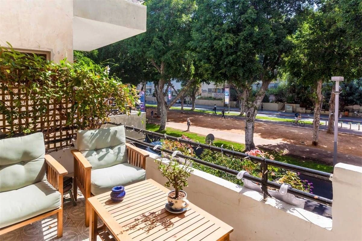 Квартиры в Тель-Авиве с мебелью и техникой, Израиль