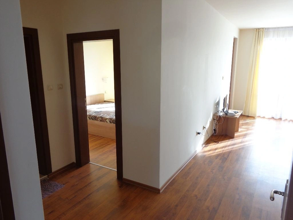 Квартира с просторной террасой в престижном комплексе в Святом Власе - 55 000 €