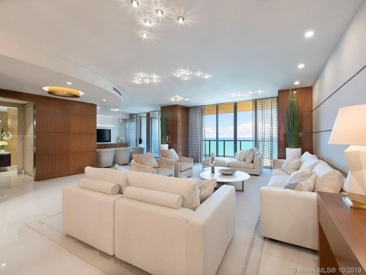 Роскошный пентхаус на 26-м этаже в Майами