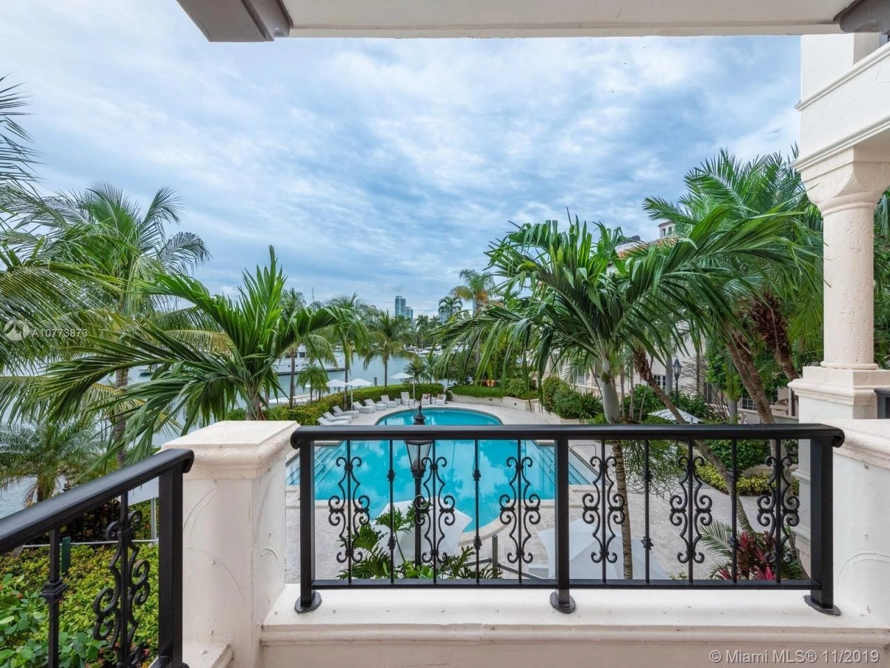 Квартира 250 m2 в современном комплексе в Майами