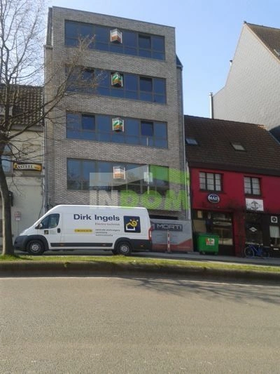 Квартира с террасой и современной планировкой в Генте, Бельгия