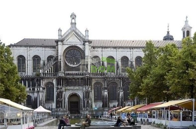Квартира в центре Брюсселя рядом с площадью Святой Екатерины - 415,000 €