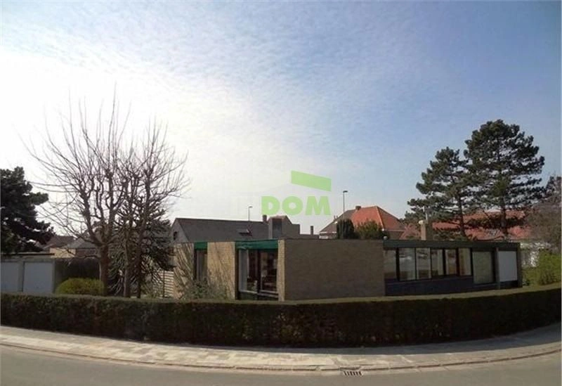 Вилла в Брюгге с террасой и садом, Бельгия