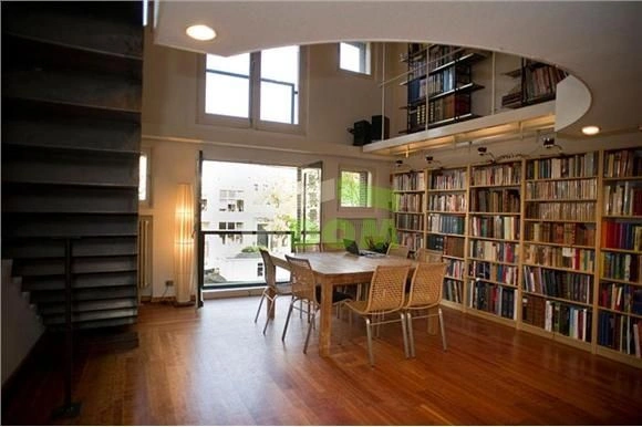 Дуплекс 3+1 с панорамным видом на амстердамский канал