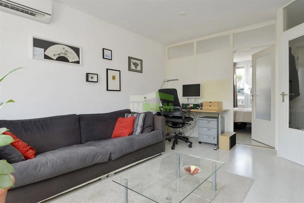 Bright apartment in the south of Amsterdam near the park, Netherlands