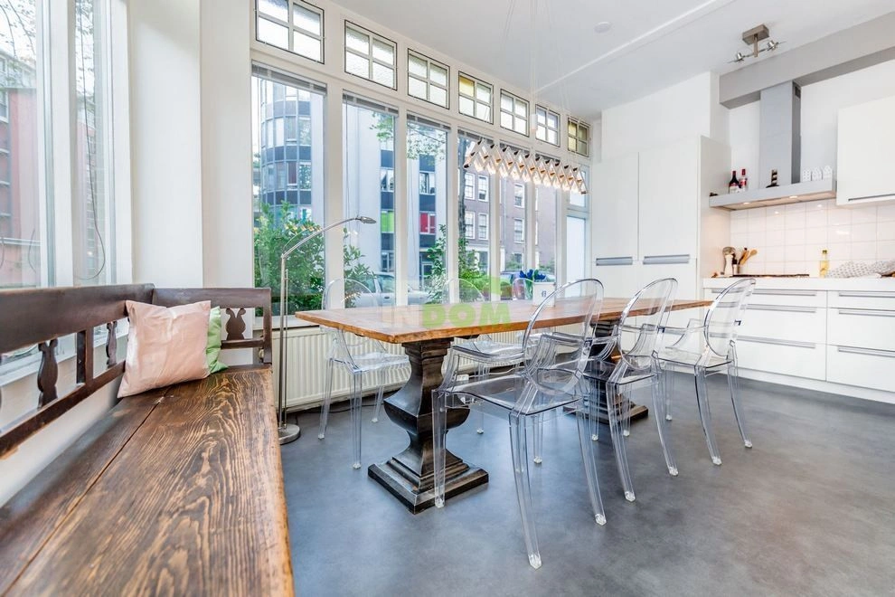 Квартира в доме на канале в Амстердаме, Нидерланды