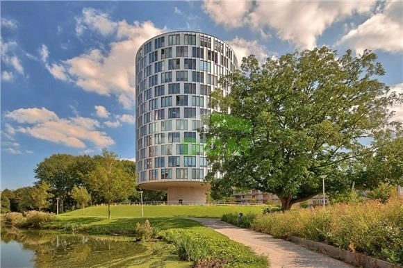 Квартира 3+1 в комплексе у озера в Амстердаме