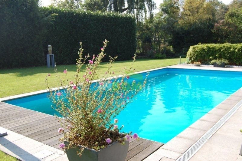 Вилла в историческом Генте с летней верандой и камином, Бельгия