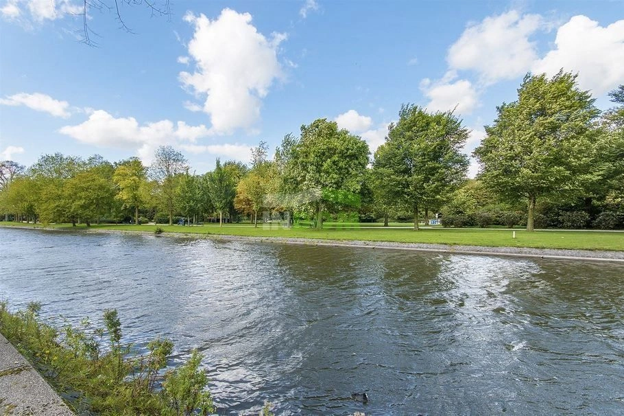 Светлая квартира в центре Амстердама рядом с живописным Вестерпарком, Нидерланды