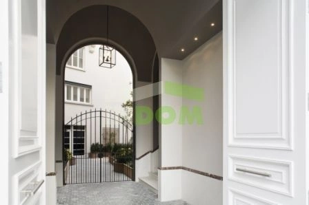 Светлая квартира 3+1 на престижном Авеню Луиз в Брюсселе