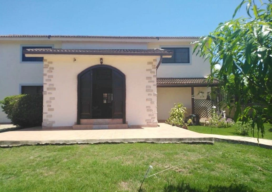 Меблированная вилла в тихом районе Сосуа с видом на океан, Доминиканская Республика