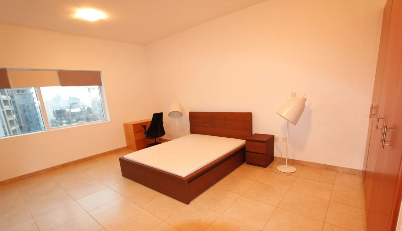 Квартира 80 m2 с видом на гольф‑поля в Дубае