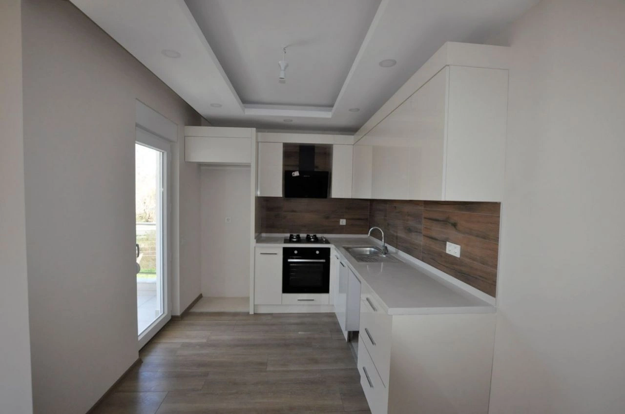 Квартира 2+1 рядом с речным каналом в Анталии, Турция