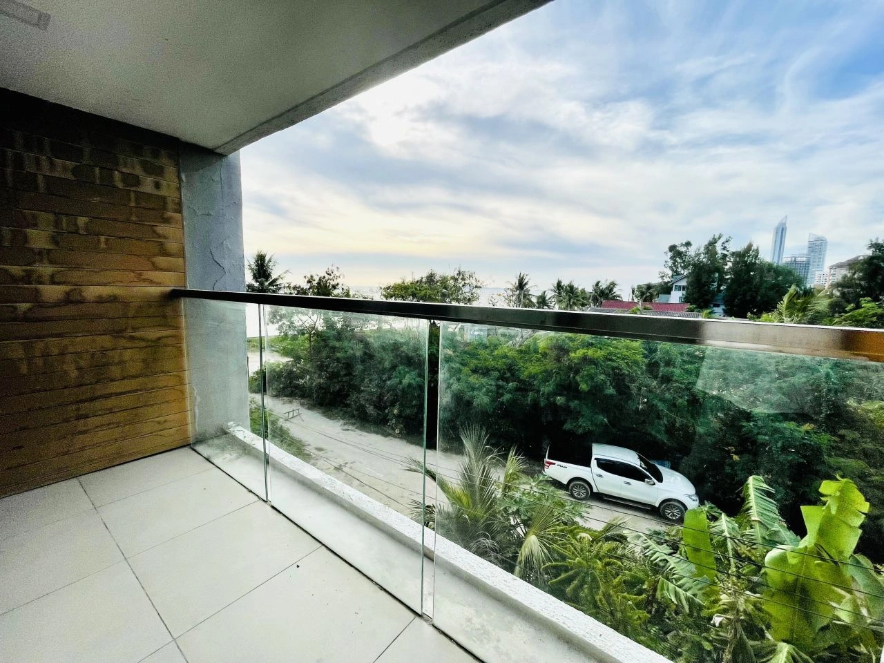 Квартира 35 на первой линии моря в Паттайе