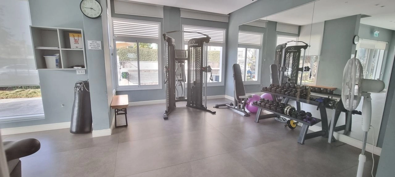 Пентхаус в Нетании с бассейном и панорамным видом на море, Израиль