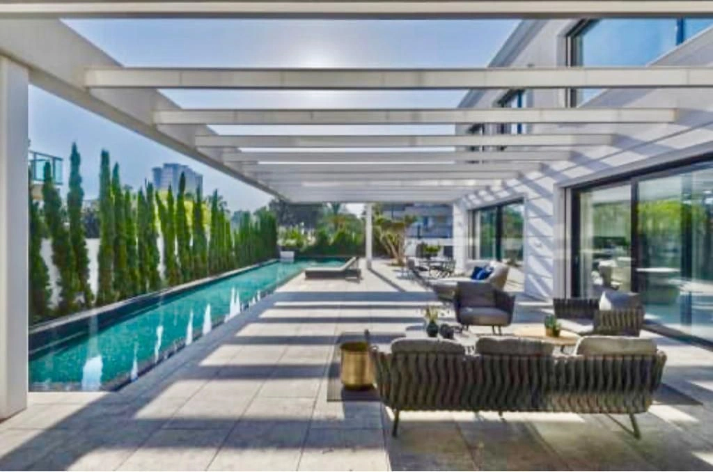 Fully furnished Villa by the sea in Herzliya, Israel