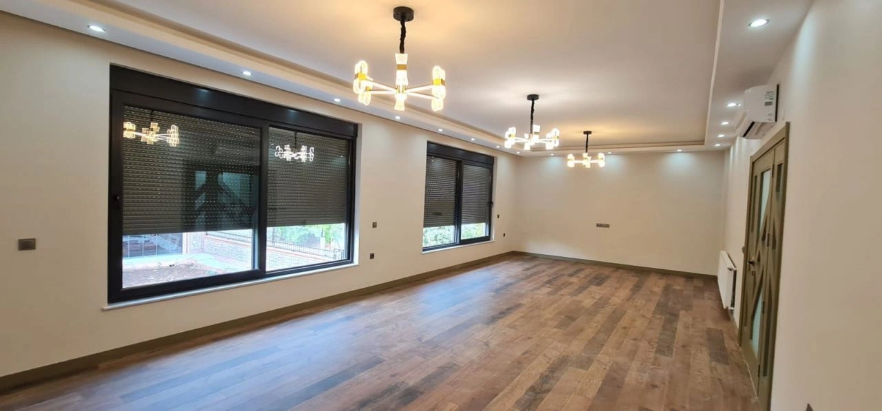 Просторный дом 6+1 в пригороде Антальи