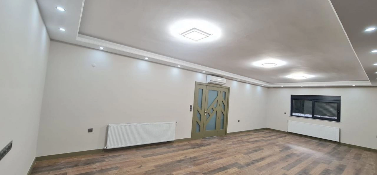 Просторный дом 6+1 в пригороде Антальи