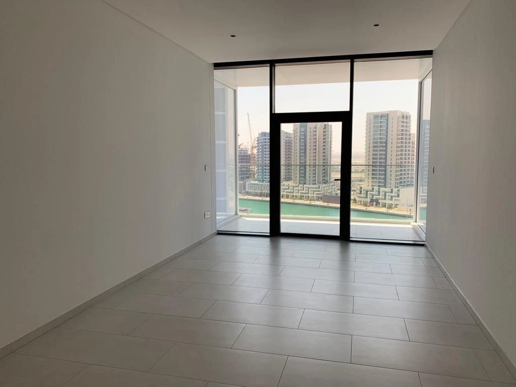 Квартира 48 м2 с видом на Бурдж Халифу и канал Дубая