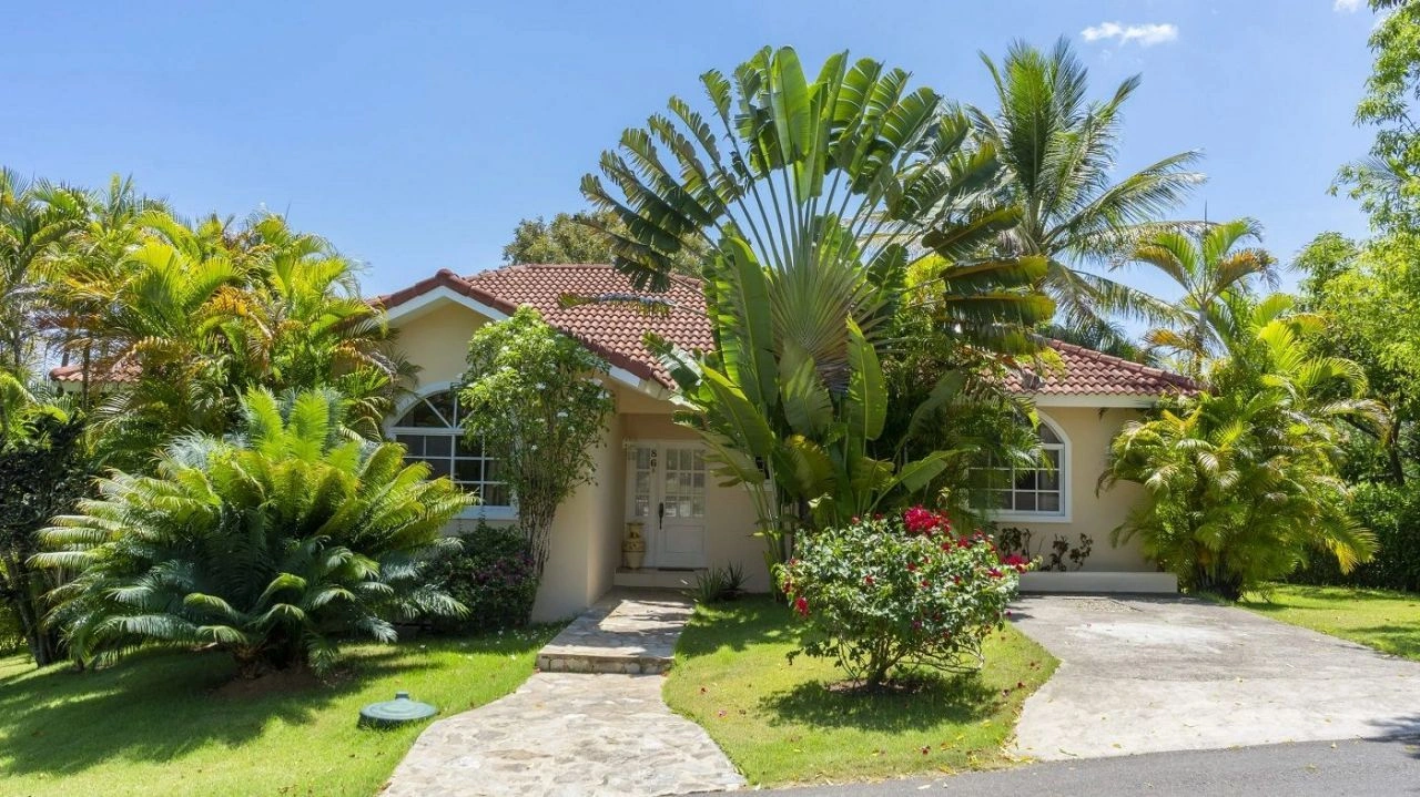 Вилла в Сосуа на холмах с видом на океан, Доминиканская Республика