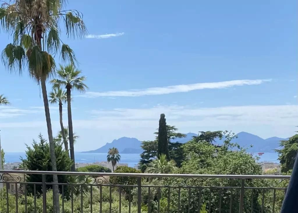 Вилла 600 m2 в престижном районе Канн, Франция