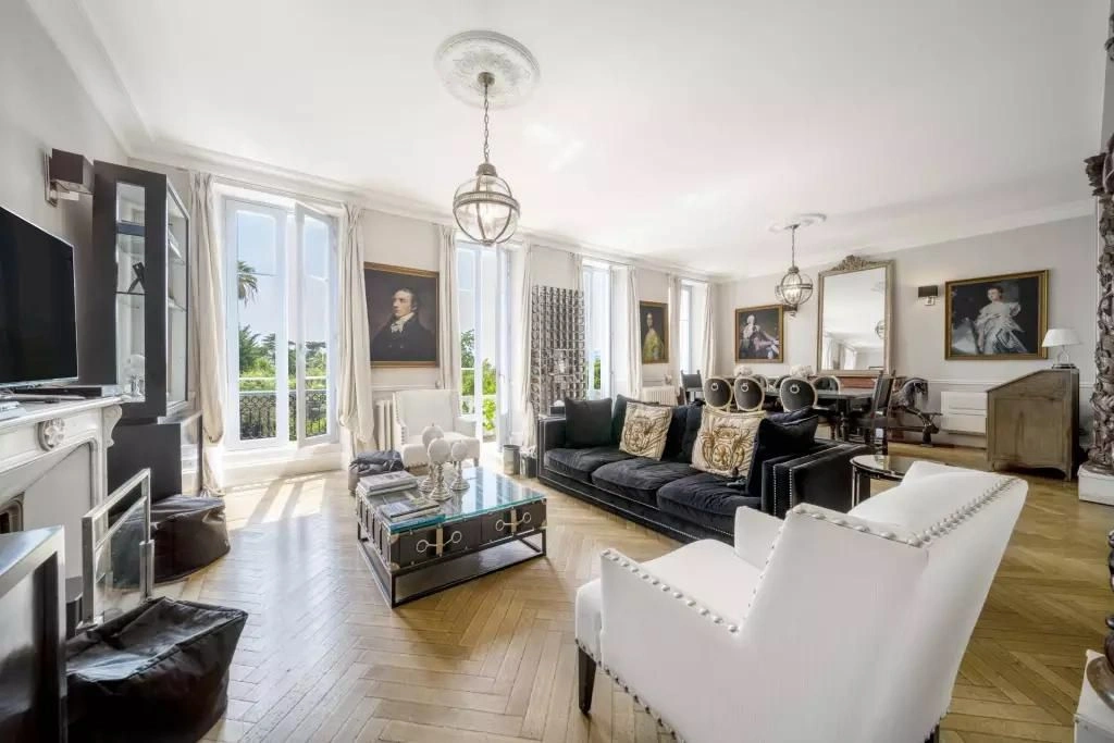 Вилла 600 m2 в престижном районе Канн, Франция