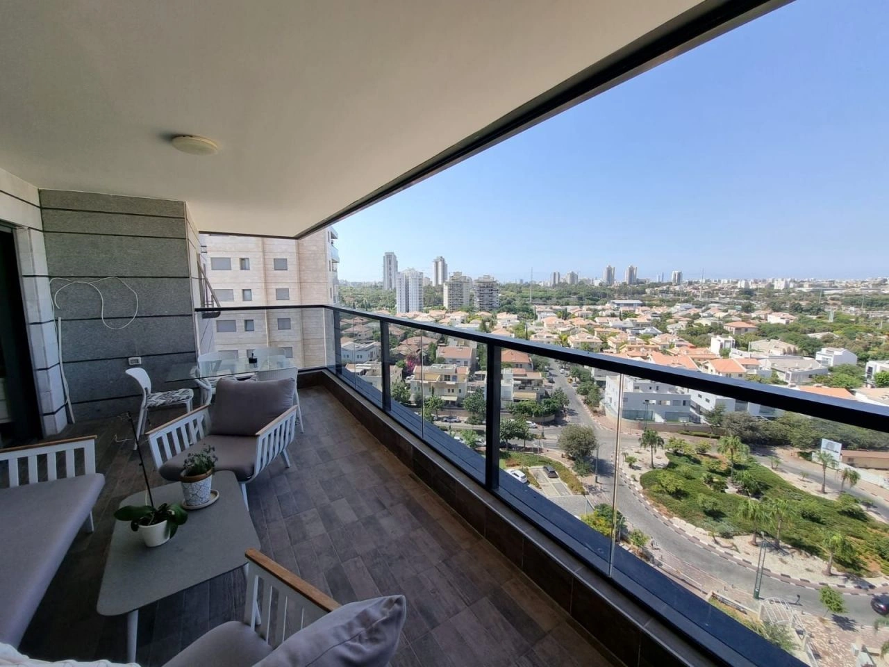 Квартира 5+1 с балконом в Ришон-ле-Цион, Израиль